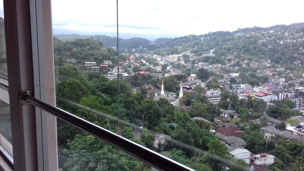 Kandy View Garden Hotel Екстериор снимка