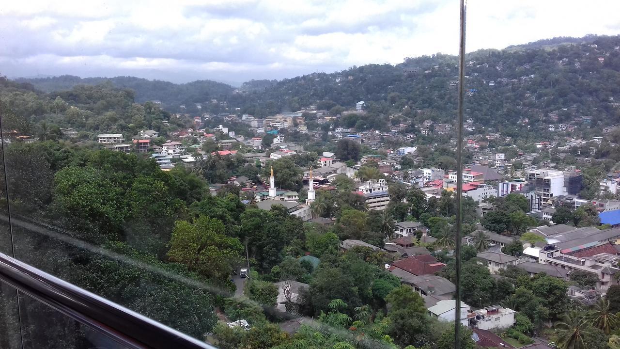 Kandy View Garden Hotel Екстериор снимка