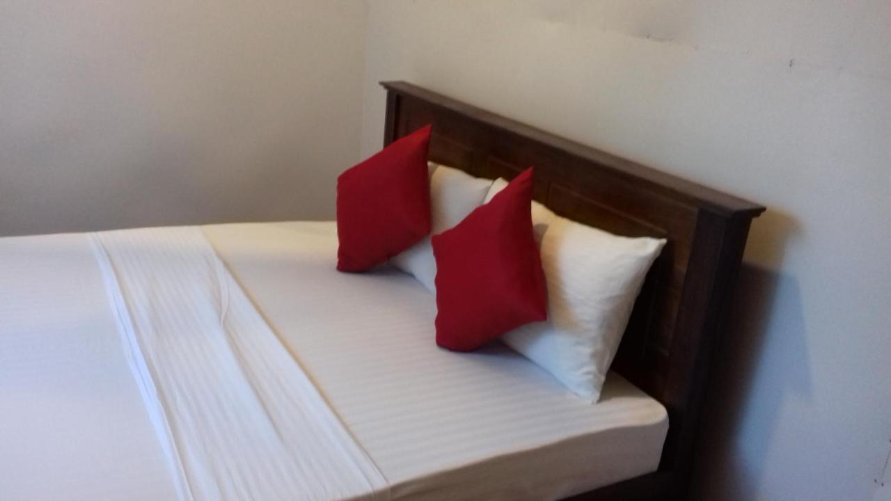 Kandy View Garden Hotel Екстериор снимка