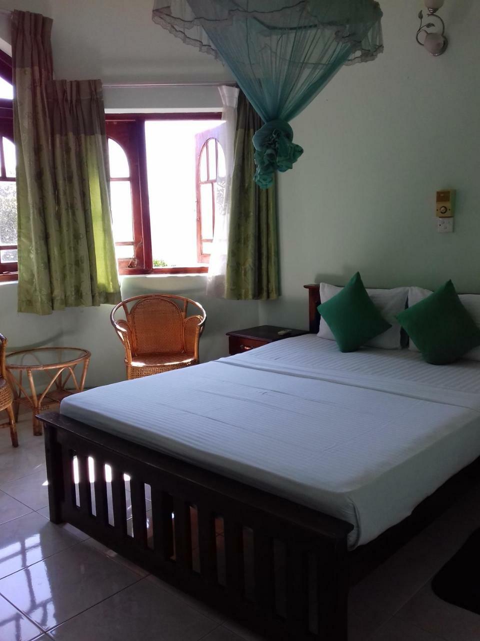 Kandy View Garden Hotel Екстериор снимка