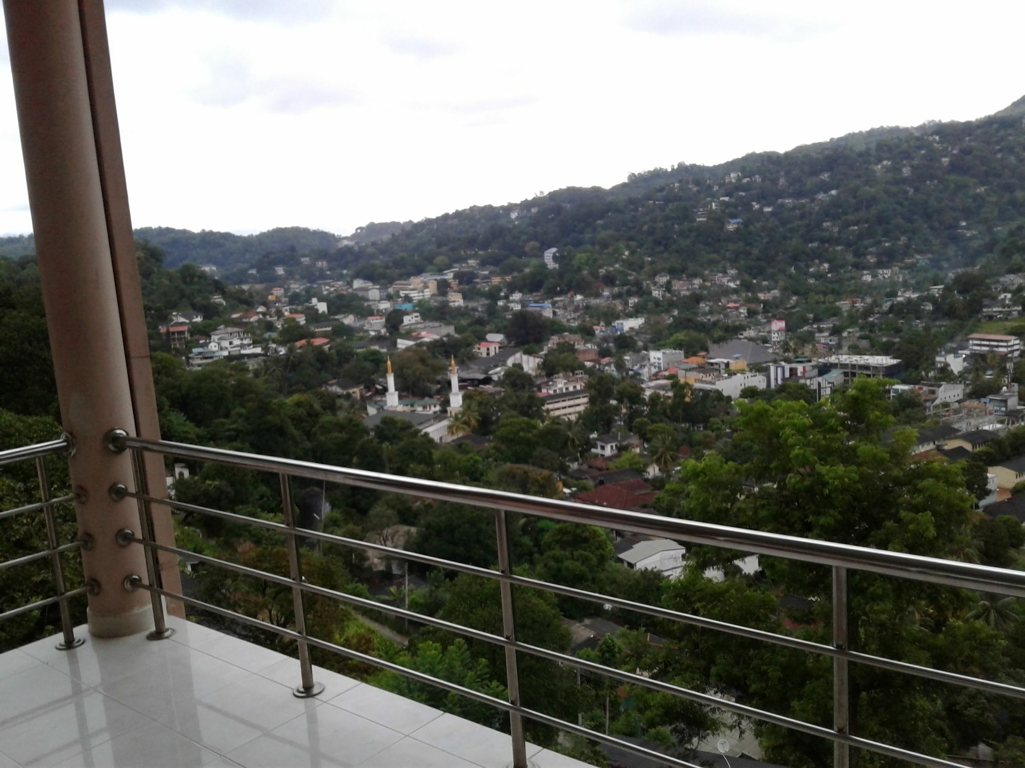 Kandy View Garden Hotel Екстериор снимка